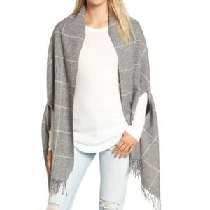 Madewell Micro-check Cape Scarf / Grey Wool Blend